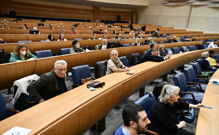 Da li će doći do prekompozicije vlasti? Rješenje spornih pitanja još uvijek na čekanju